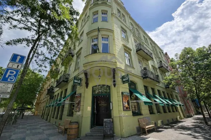 Pronájem restaurace, Praha - Karlín, Křižíkova, 320 m2