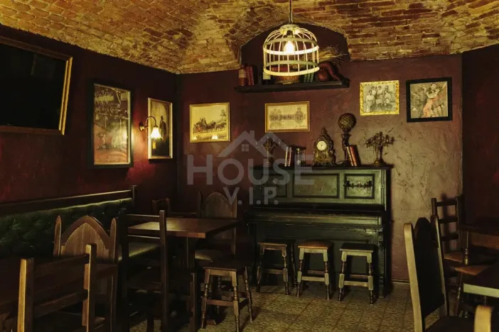 Pronájem restaurace, Praha - Karlín, Křižíkova, 320 m2