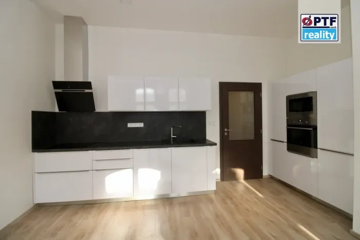 Pronájem bytu 2+kk, Plzeň, Havlíčkova, 61 m2
