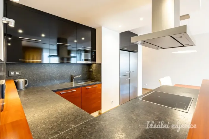 Pronájem bytu 3+kk, Praha - Vysočany, Ocelářská, 80 m2
