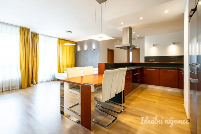 Pronájem bytu 3+kk, Praha - Vysočany, Ocelářská, 80 m2