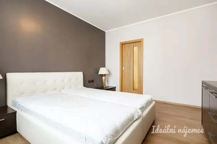 Pronájem bytu 3+kk, Praha - Vysočany, Ocelářská, 80 m2