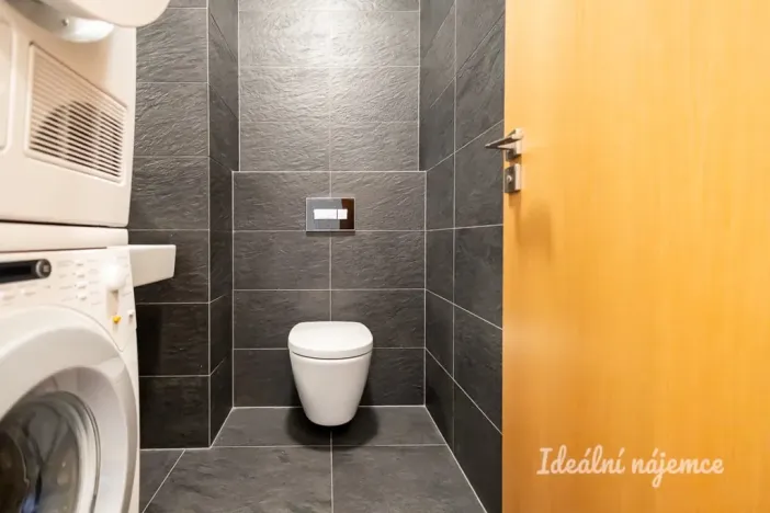 Pronájem bytu 3+kk, Praha - Vysočany, Ocelářská, 80 m2