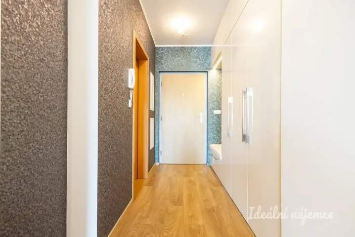 Pronájem bytu 3+kk, Praha - Vysočany, Ocelářská, 80 m2