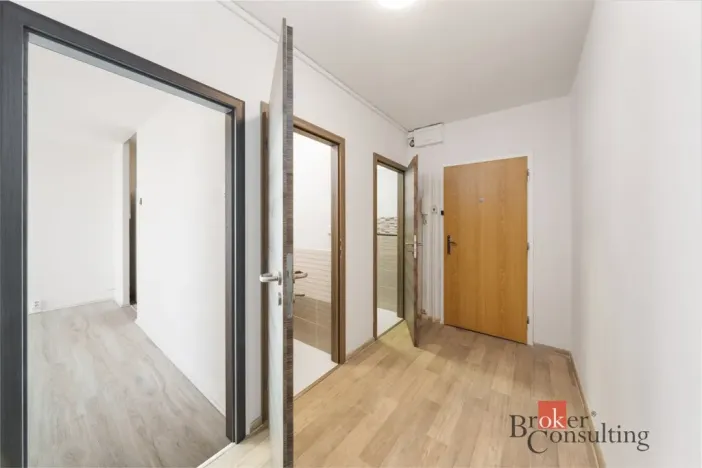 Prodej bytu 2+kk, Praha - Bohnice, Poznaňská, 43 m2