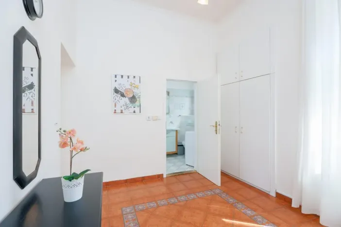 Pronájem bytu 3+1, Praha - Nové Město, Vyšehradská, 90 m2