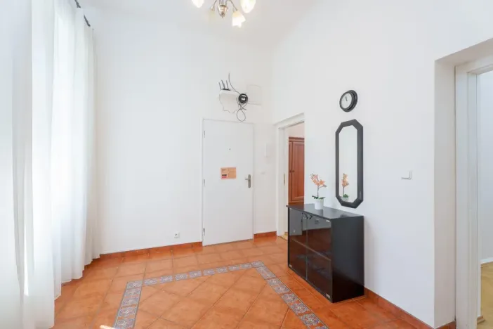 Pronájem bytu 3+1, Praha - Nové Město, Vyšehradská, 90 m2