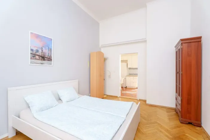 Pronájem bytu 3+1, Praha - Nové Město, Vyšehradská, 90 m2