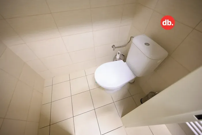 Pronájem obchodního prostoru, Karlovy Vary, Nejdecká, 16 m2