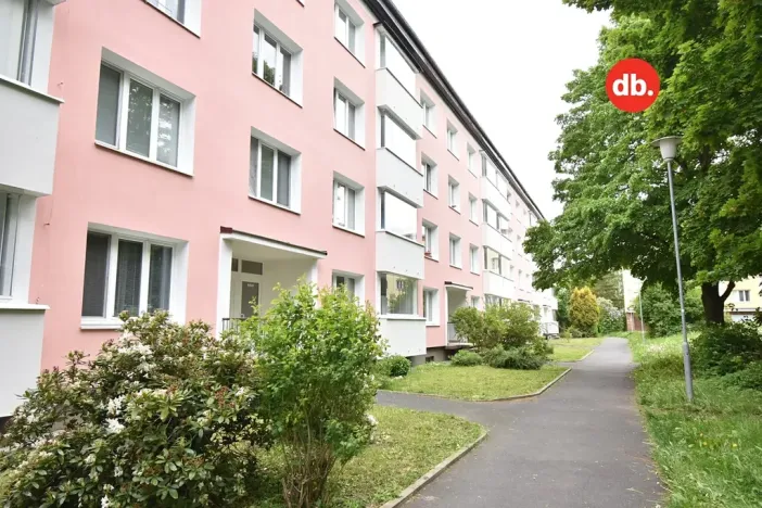 Pronájem bytu 1+1, Karlovy Vary, Maďarská, 36 m2