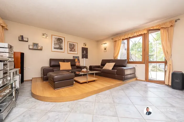 Prodej rodinného domu, Nechanice, Za Kulturním domem, 250 m2