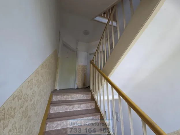 Prodej bytu 3+1, Krnov - Pod Bezručovým vrchem, Nádražní, 78 m2