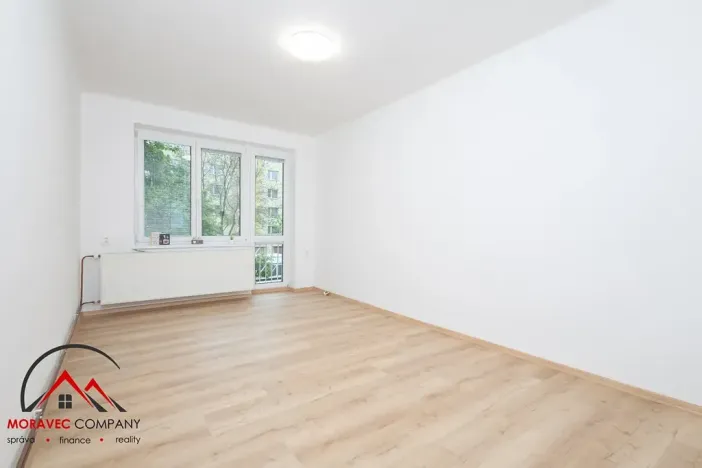 Pronájem bytu 2+1, Krnov, Tolstého, 56 m2