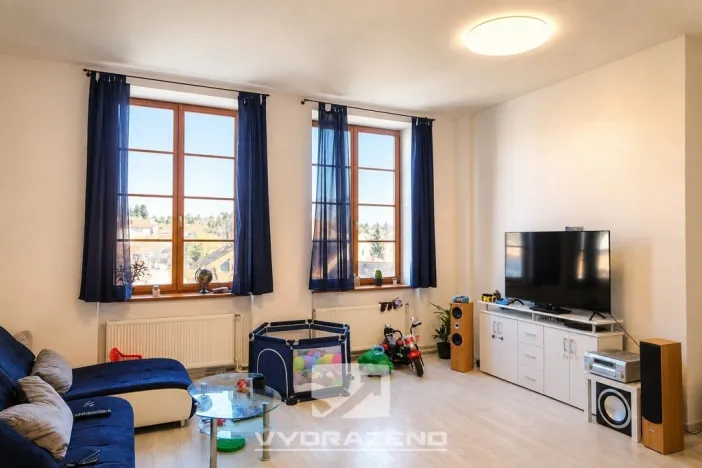 Prodej obchodního prostoru, Dolní Kounice, 400 m2
