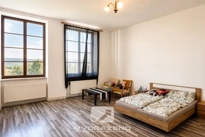 Prodej obchodního prostoru, Dolní Kounice, 400 m2