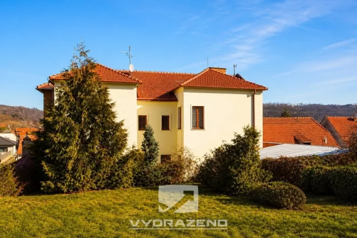 Prodej obchodního prostoru, Dolní Kounice, 400 m2