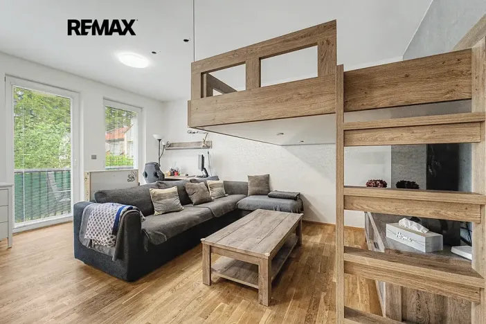 Prodej bytu 2+kk, Kamenice, Jednosměrná, 72 m2