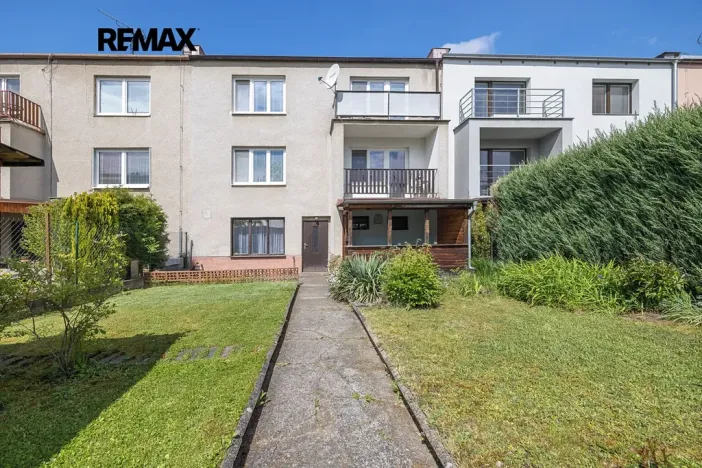 Prodej rodinného domu, Praha - Sobín, Brňovská, 215 m2