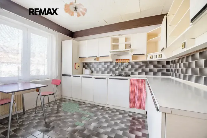 Prodej rodinného domu, Praha - Sobín, Brňovská, 215 m2