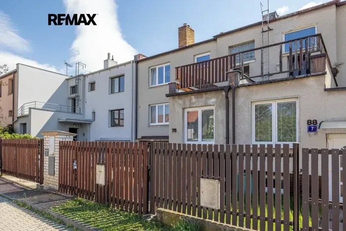 Prodej rodinného domu, Praha - Sobín, Brňovská, 215 m2