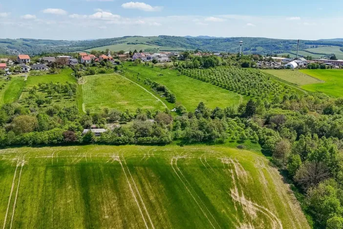 Prodej zahrady, Zlín - Salaš, 2296 m2