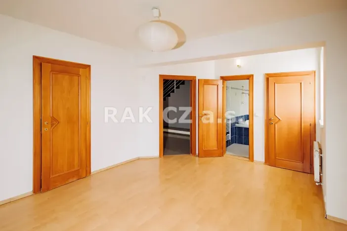 Prodej rodinného domu, Praha - Kamýk, Krhanická, 577 m2