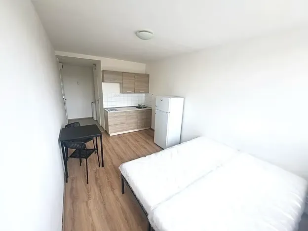 Pronájem bytu 1+kk, Praha - Vysočany, U vinných sklepů, 22 m2