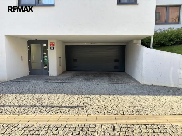 Pronájem garážového stání, Praha - Smíchov, Na Neklance, 15 m2