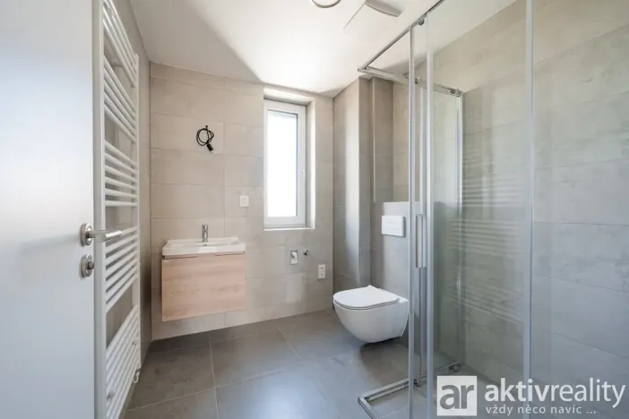 Pronájem bytu 2+kk, Ovčáry, Na Bulánce, 62 m2