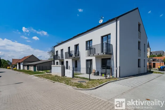 Pronájem bytu 2+kk, Ovčáry, Na Bulánce, 62 m2