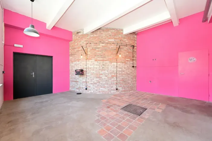 Pronájem restaurace, Hradec Králové, Pospíšilova, 159 m2