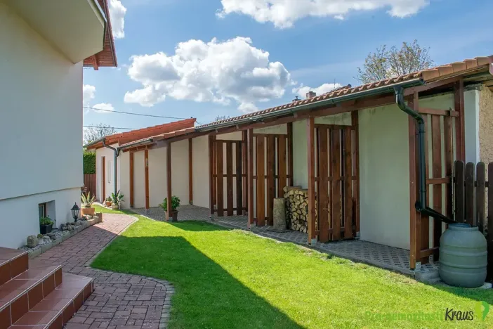 Prodej rodinného domu, Osek, 192 m2
