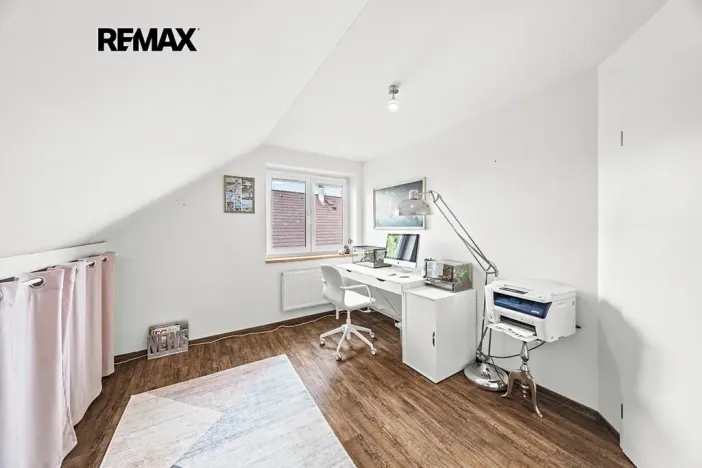 Prodej rodinného domu, Jesenice, Hledíková, 205 m2