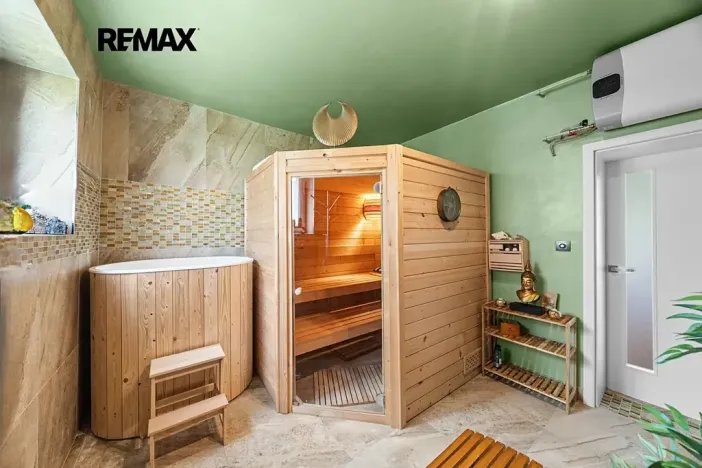 Prodej rodinného domu, Jesenice, Hledíková, 205 m2