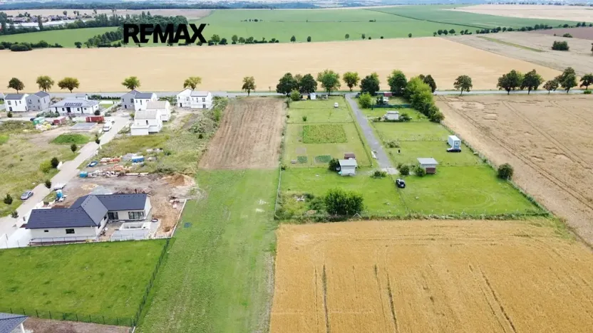 Prodej zahrady, Tursko, 820 m2