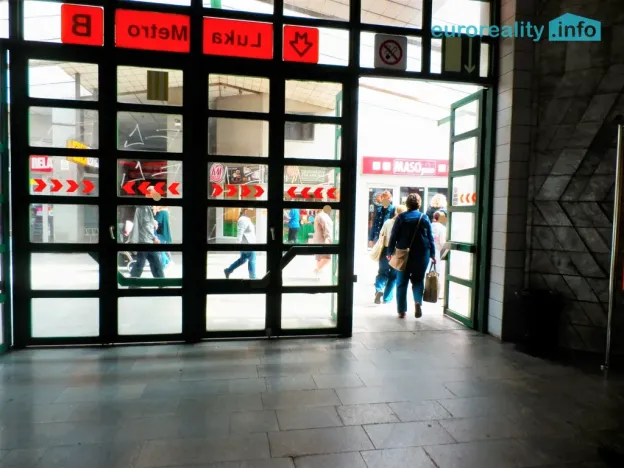 Pronájem obchodního prostoru, Praha - Stodůlky, Mukařovského, 735 m2