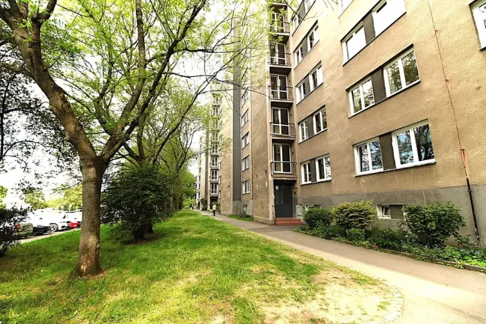 Pronájem bytu 1+1, Praha - Záběhlice, Hlavní, 36 m2