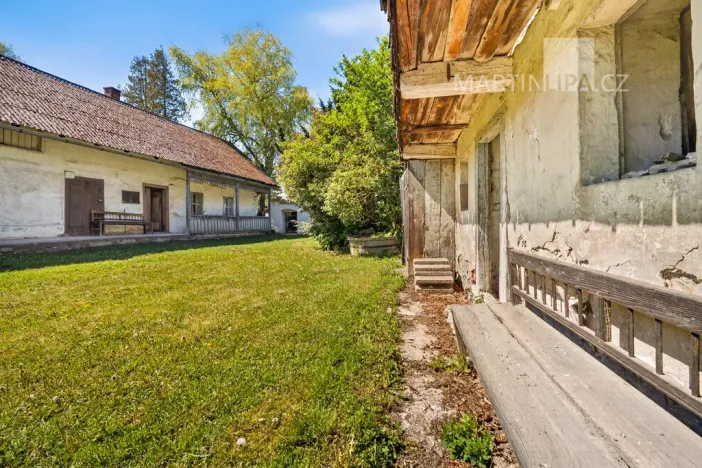 Prodej zemědělské usedlosti, Dolní Stakory, 300 m2