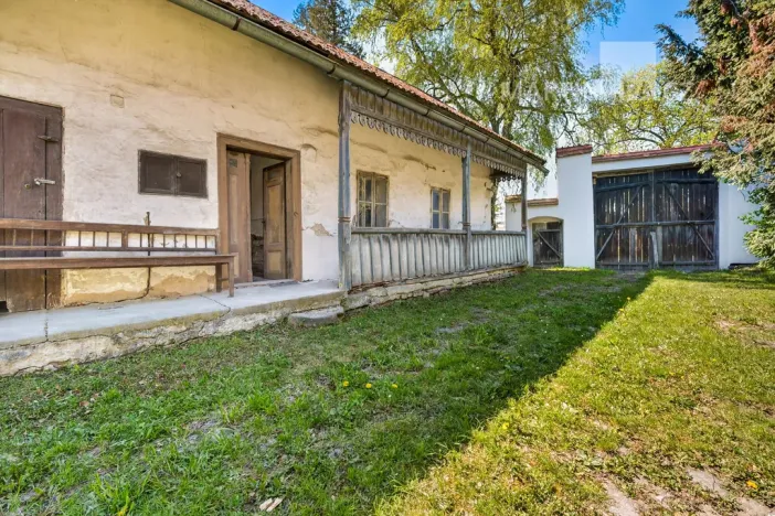 Prodej zemědělské usedlosti, Dolní Stakory, 300 m2