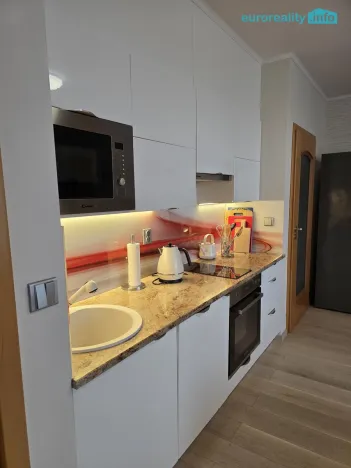 Pronájem bytu 2+kk, Králův Dvůr, Na Horizontu, 49 m2