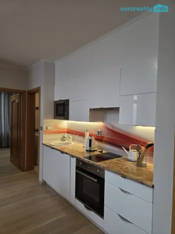 Pronájem bytu 2+kk, Králův Dvůr, Na Horizontu, 49 m2