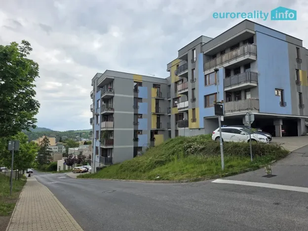 Pronájem bytu 2+kk, Králův Dvůr, Na Horizontu, 49 m2