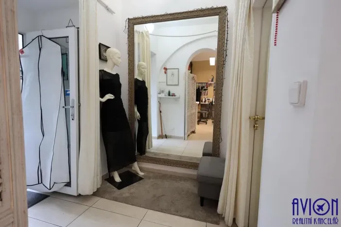 Pronájem obchodního prostoru, Praha - Karlín, Křižíkova, 22 m2