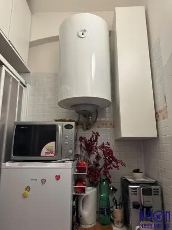 Pronájem obchodního prostoru, Praha - Karlín, Křižíkova, 22 m2