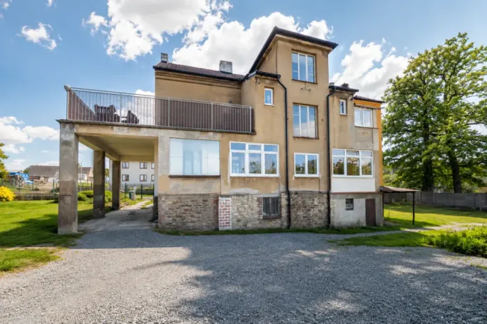 Prodej bytu 4+1, Zásmuky, Pražská, 153 m2