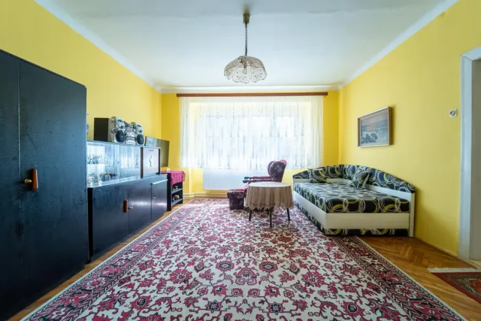 Prodej bytu 4+1, Zásmuky, Pražská, 153 m2