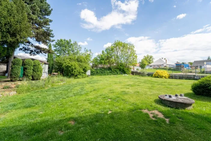 Prodej bytu 4+1, Zásmuky, Pražská, 153 m2