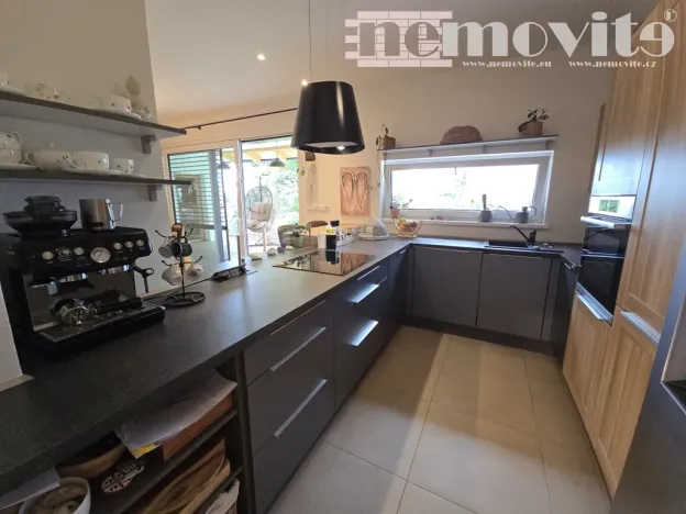 Prodej rodinného domu, Sulice, Staroželivecká, 157 m2