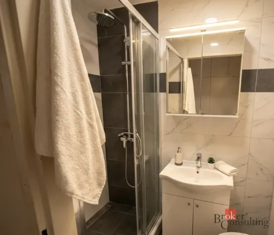 Prodej bytu 2+1, Praha - Bohnice, Hlivická, 61 m2