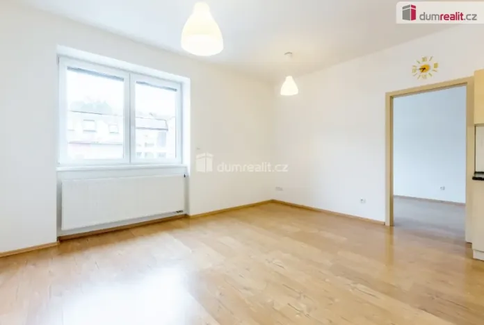 Pronájem bytu 2+kk, Praha - Hloubětín, V chaloupkách, 45 m2